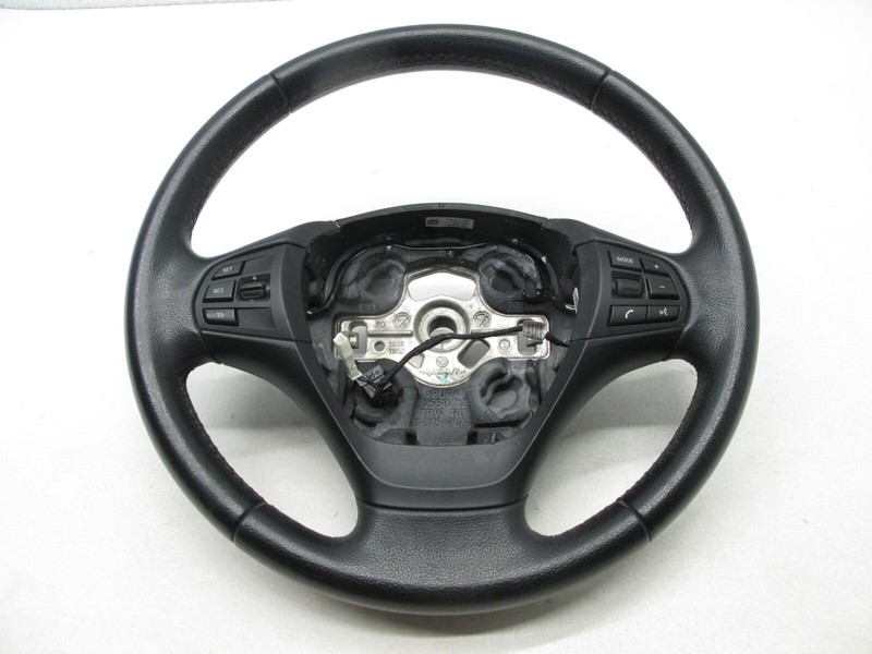 12-18 BMW F30 320i 328i RWD xDRIVE THREE SPOKE STEERING WHEEL OEM 060624