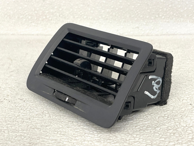 ⭐2008-2014 DODGE CHALLENGER SRT8 FRONT RIGHT PASS AIR VENT GRILLE OEM LOT2590