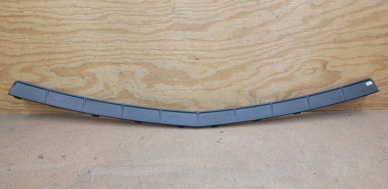 2010 2011 2012 2013 2014 2016 Cadillac SRX Rear Bumper Step Pad 25777326 OEM
