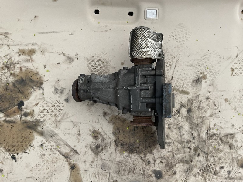2013-2017 AUDI Q5 8R QUATTRO 2.0L AWD REAR AXLE DIFFERENTIAL CARRIER OEM