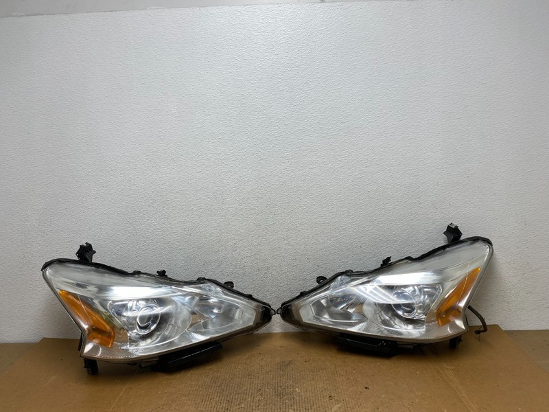 2013 to 2015 Nissan Altima Left+Right Side Set Halogen Headlights AE2587 DW