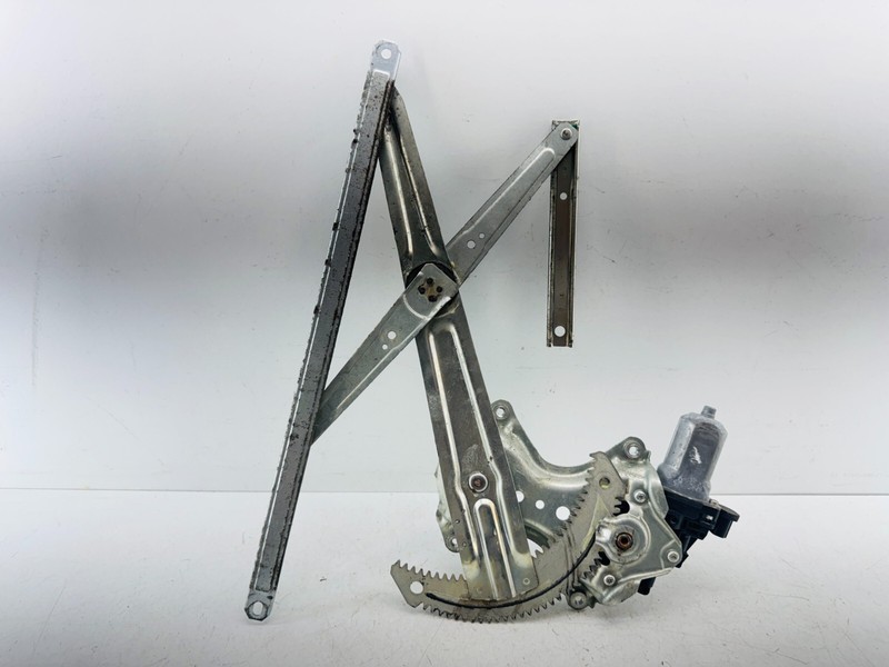 2011-2024 MITSUBISHI OUTLANDER FRONT RIGHT DOOR WINDOW MOTOR REGULATOR OEM