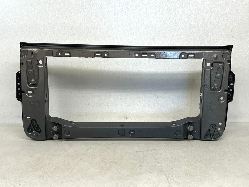 ⭐2016-2020 TESLA MODEL X REAR LEFT DRIVERS DOOR INNER GLASS FRAME OEM LOT2632