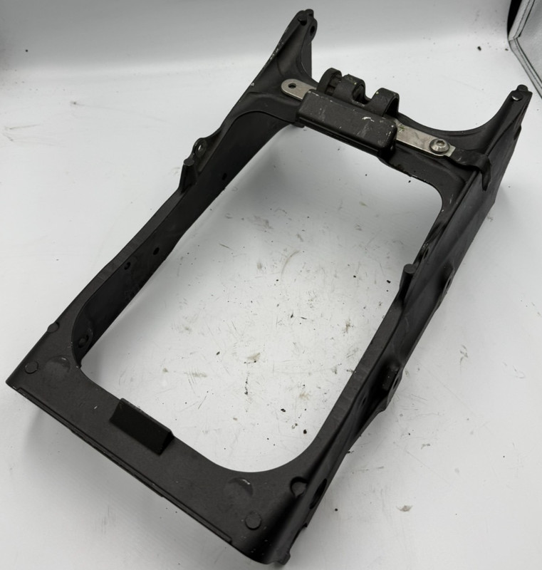 2012 Kawasaki Ninja ZX600R ZX600 ZX 600 R Rear Sub-Frame Battery Tray Fender I2