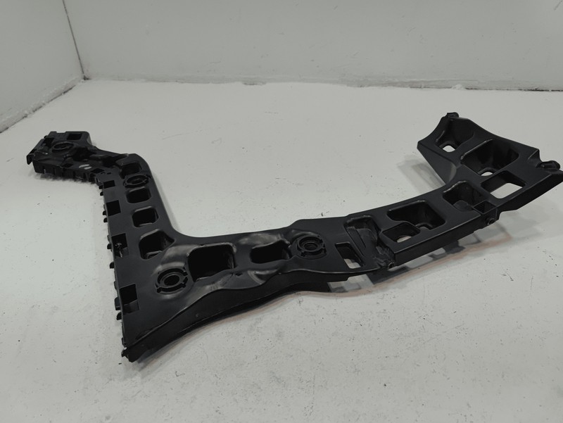 2018-2020 VOLKSWAGEN ATLAS REAR BUMPER RIGHT PASSENGER SIDE BRACKET OEM