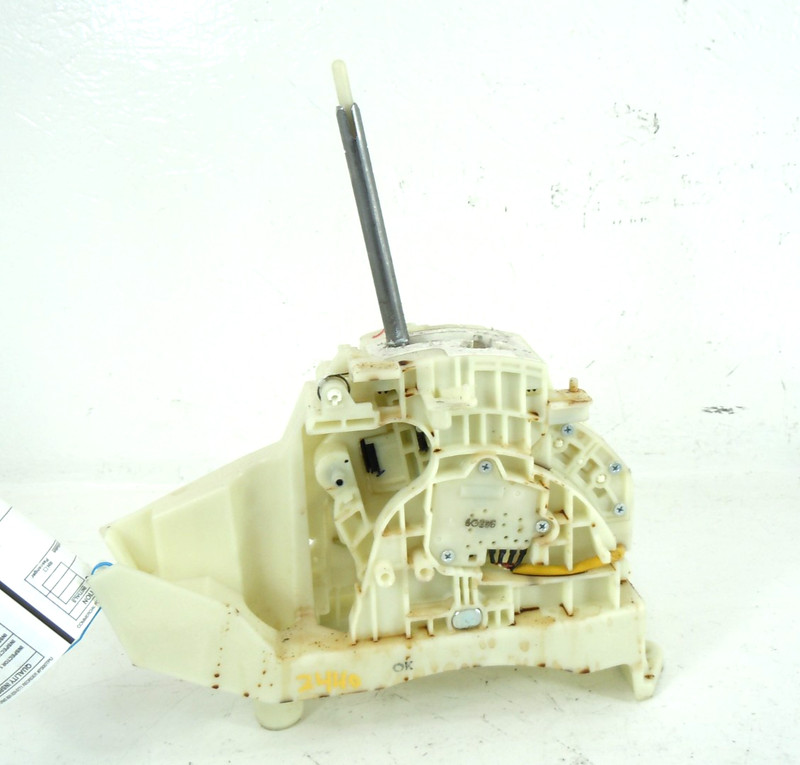 2016-2018 Kia Sorento Automatic Transmission Floor Shifter OEM