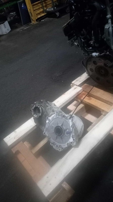 2014 Cadillac CTS Transfer Case Assembly OEM 3.6L Black 120K Miles