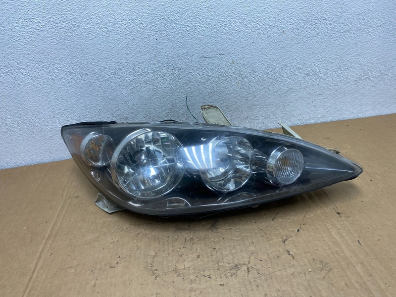 2005 to 2006 Toyota Camry Right Passenger RH Halogen Headlight Oem AD3048 DW