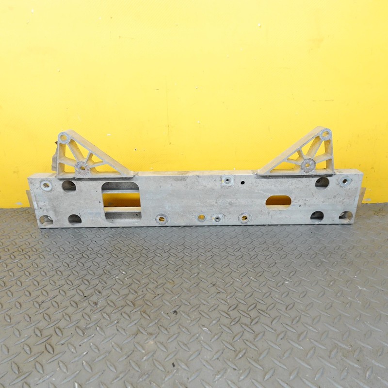 2017-2024 CHRYSLER PACIFICA FRONT SUSPENSION UPPER CROSSMEMBER MOUNT BRACKET OEM