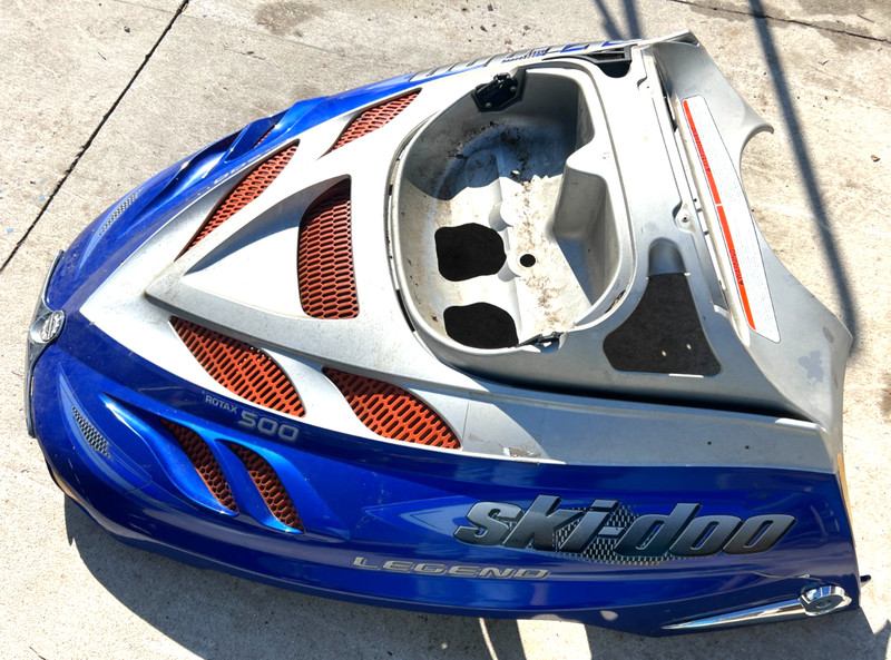 Ski-doo MXZ LEGEND Hood 1999-2002 $75 SHIP TO WI IL IA MN ND SD