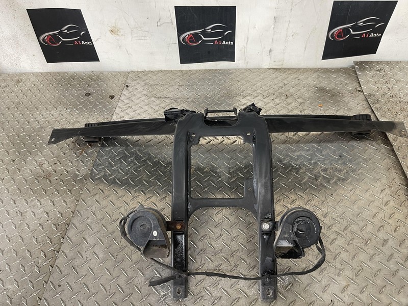 2007-2012 Mercedes Benz W164 GL450 Radiator Support Top Piece Oem Tested