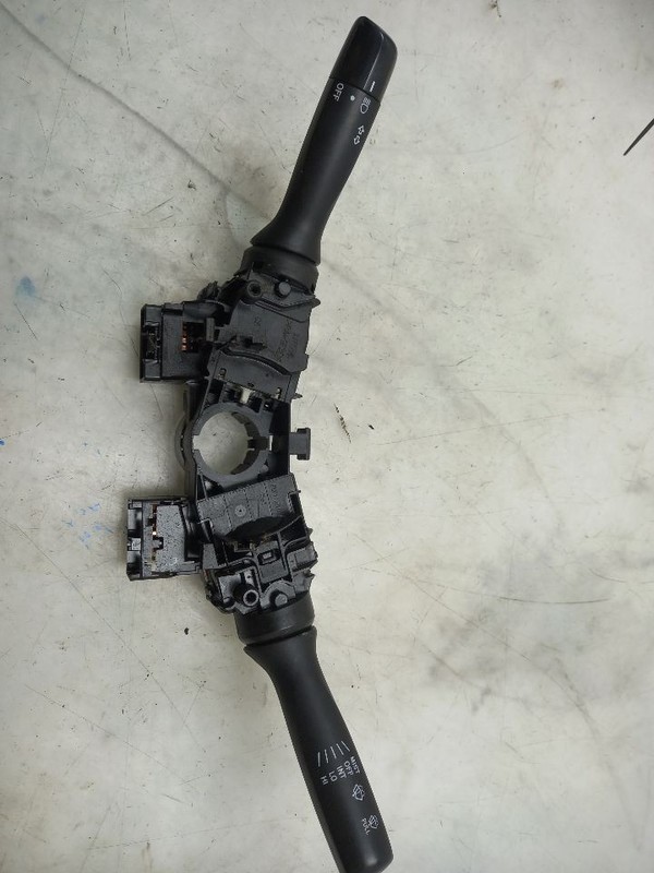 06 07 08 TOYOTA YARIS COLUMN SWITCH WITHOUT FOG LIGHTS