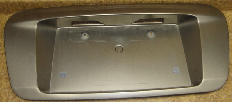 2005 Nissan Altima 2.5S 2.5 L S Rear Back License Plate Holder Trunk Panel Mount