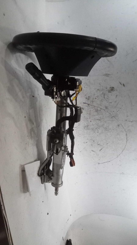 Used Steering Column fits: 2015 Hyundai Genesis Floor Shift Cpe keyless ignition