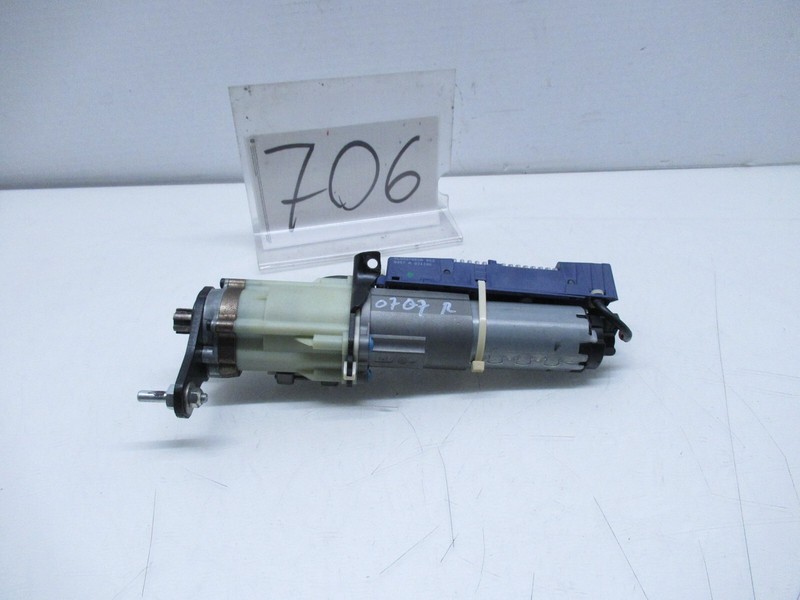 07-09 AUDI Q7 REAR RIGHT PASSENGER TRUNK TAILGATE HATCH LIFT MOTOR ACTUATOR OEM