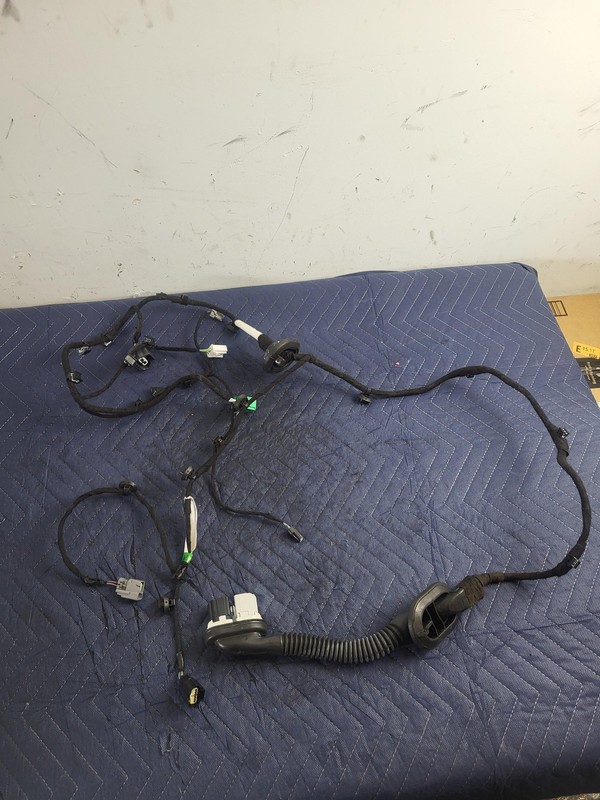 Used Oem Ford Left Driver Rear Door Wiring Harness for 2020-2022 Explorer