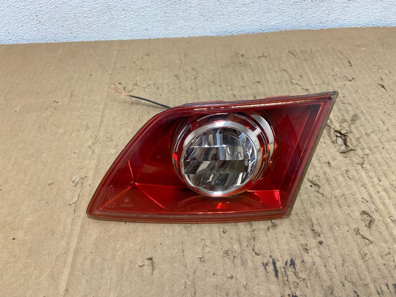 2003-2005 Infiniti FX35 FX45 Right Passenger Red Inner Tail Light OEM AD2524 LK