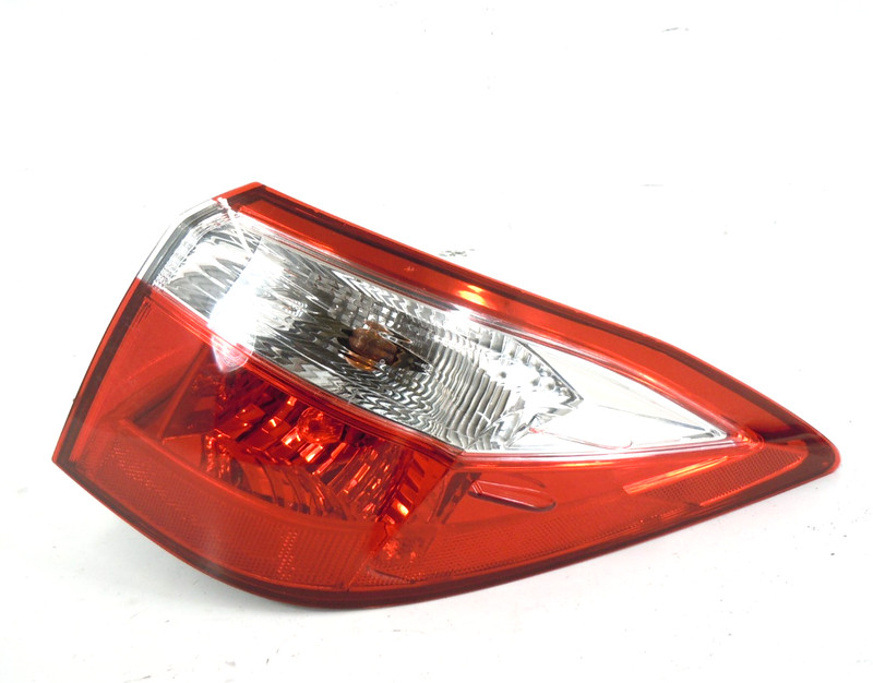 2014-2016 Toyota Corolla Quarter Panel Mounted Tail Light Pass Right OEM *NOTES*