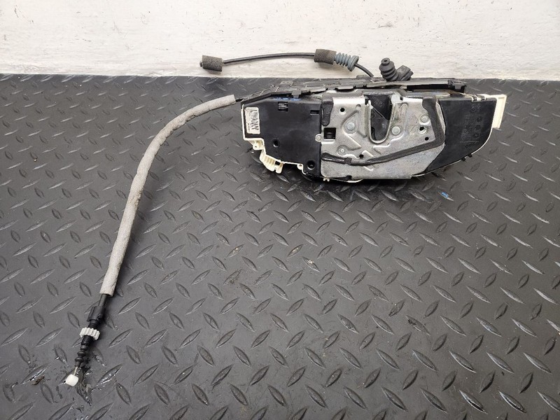 07-13 Mercedes-Benz S-Class Front Right Lock Latch Actuator OEM 2217207835