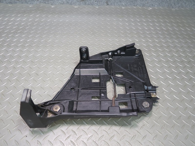 1997-2004 PORSCHE BOXSTER 986 FRONT RIGHT HEADLIGHT MOUNT BRACKET SUPPORT