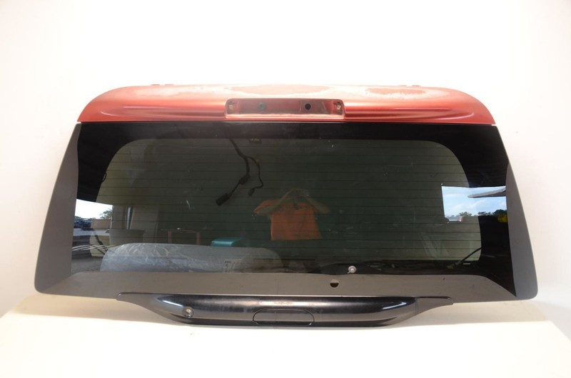 00-05 EXCURSION 6.8L Red Upper Rear Trunk Lid Assembly with Glass