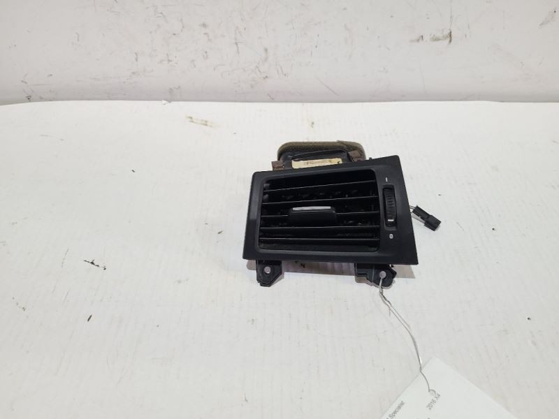 Dash Bezel Left AC Vent Fits 2016 X4 569019
