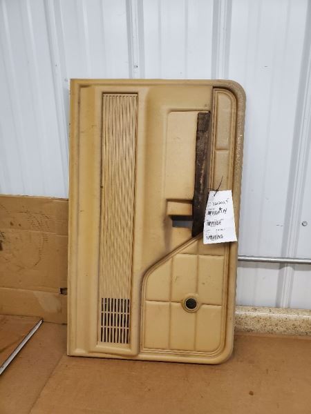 F2501977 Front Door Trim Panel 279862