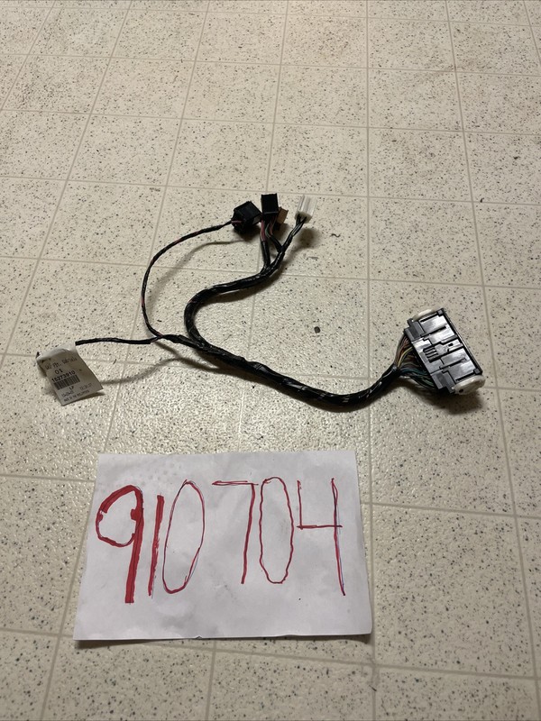 2006-2011CADILLAC DTS Left Driver Front Door Wire Harness 15273910