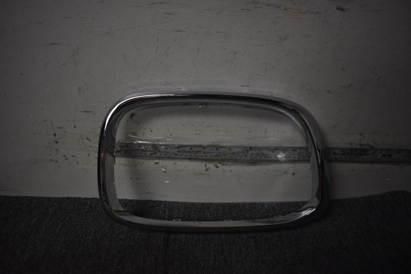 2019-2020 BMW 3 SERIES GRILLE CHROM TRIM FACTORY OEM