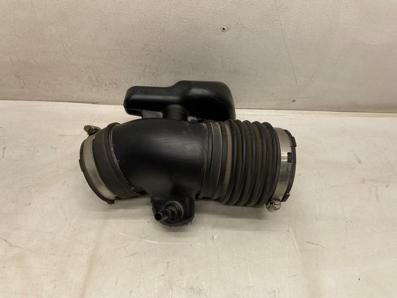2013-2017 BUICK ENCLAVE 3.6L AIR INTAKE CLEANER PIPE DUCT HOSE OEM
