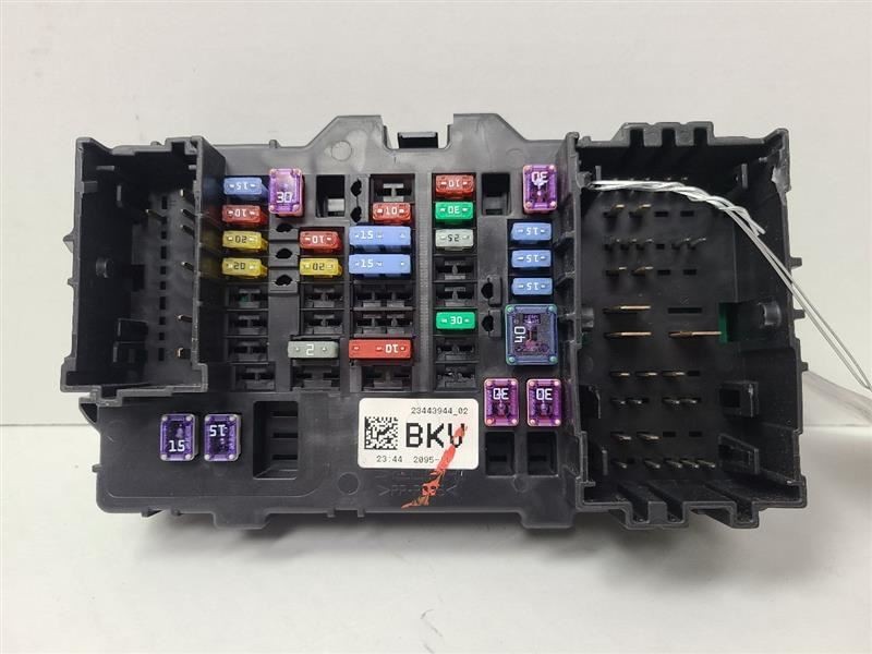 SILVRDO15 2015 Fuse Box Cabin 562394