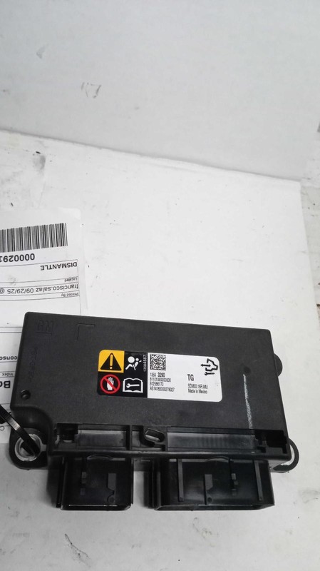 Used Air Bag Module fits: 2015 Chevrolet Malibu Air Bag below center console VIN