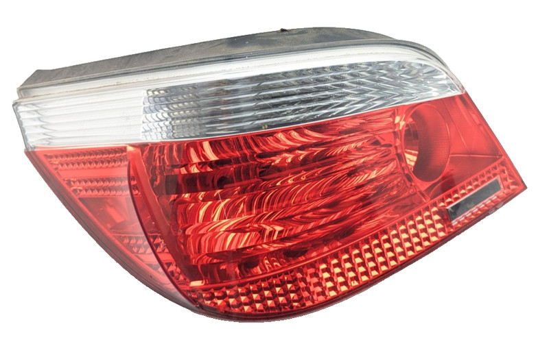 BMW 525 528 TAIL LIGHT LEFT DRIVER 2004 2005 2006 2007 530 528 E60 7165739