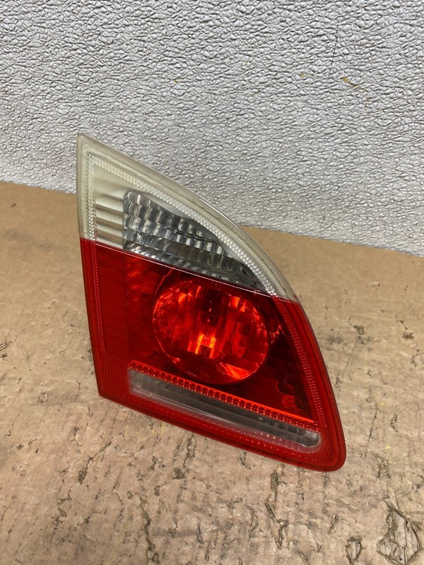 2006 - 2007 BMW 5 530i E61 Touring Left Driver LH Inner Tail Light Oem V8530 DW