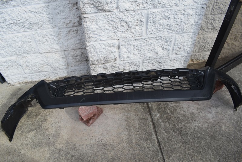 2017-2018 HONDA CRV FRONT BUMPER LOWER VALANCE FACTORY OEM