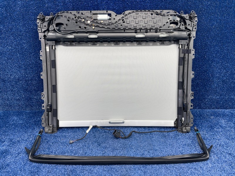 2015-2020 AUDI A3 QUATTRO SUNROOF TILTING MECH FRAME WITH MOTOR OEM