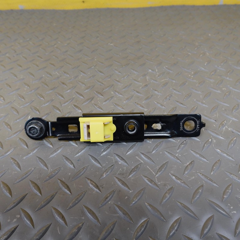 2025-2026 KIA K4 FRONT LEFT RIGHT SIDE SEAT BELT HEIGHT ADJUSTER OEM 88890AA000