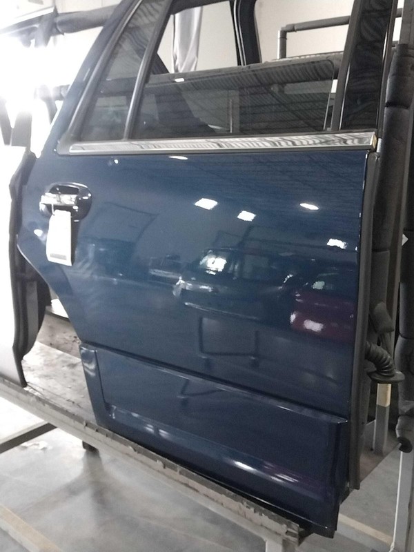 2015 Lincoln Navigator Rear Right Door Blue 268630 94K Miles Used OEM Part