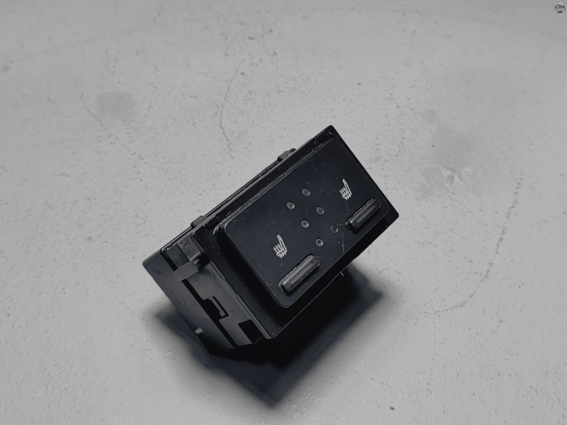 2018-2020 TOYOTA CAMRY XSE FRONT SEAT HEAT HEATER CONTROL SWITCH OEM