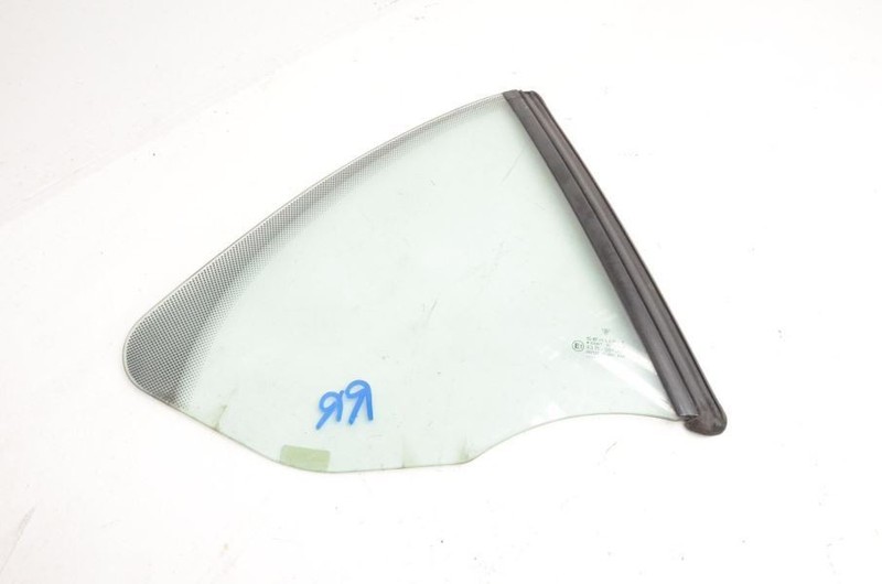 1999-2004 PORSCHE 911 966 CONVERTIBLE PASSENGER RIGHT REAR QUARTER WINDOW GLASS