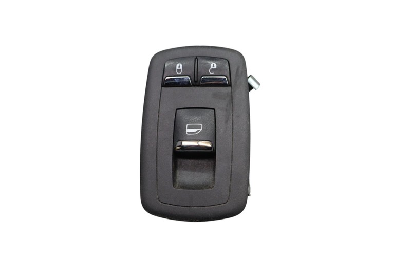 14-22 Maserati Quattroporte Front Right Side Door Window Control Switch OEM