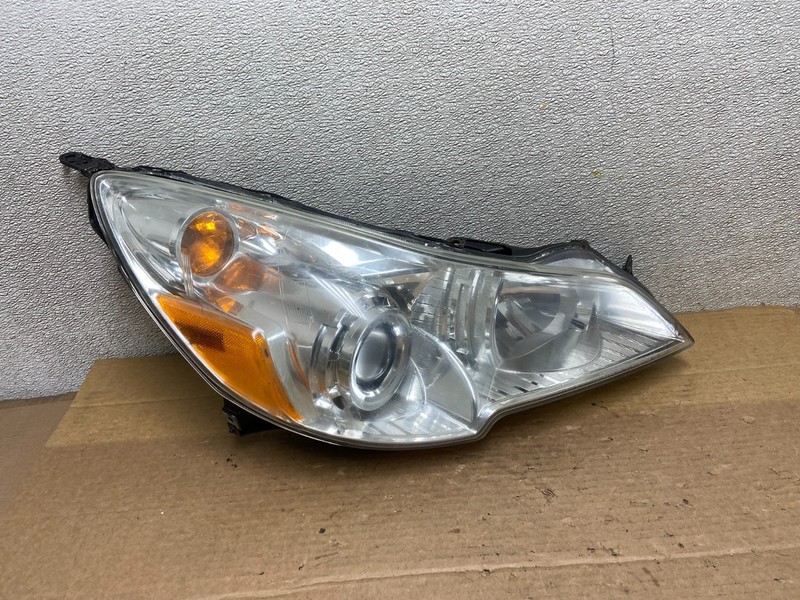 2010-2012 Subaru Legacy Outback Right Passenger Headlight Oem AB5181 DW
