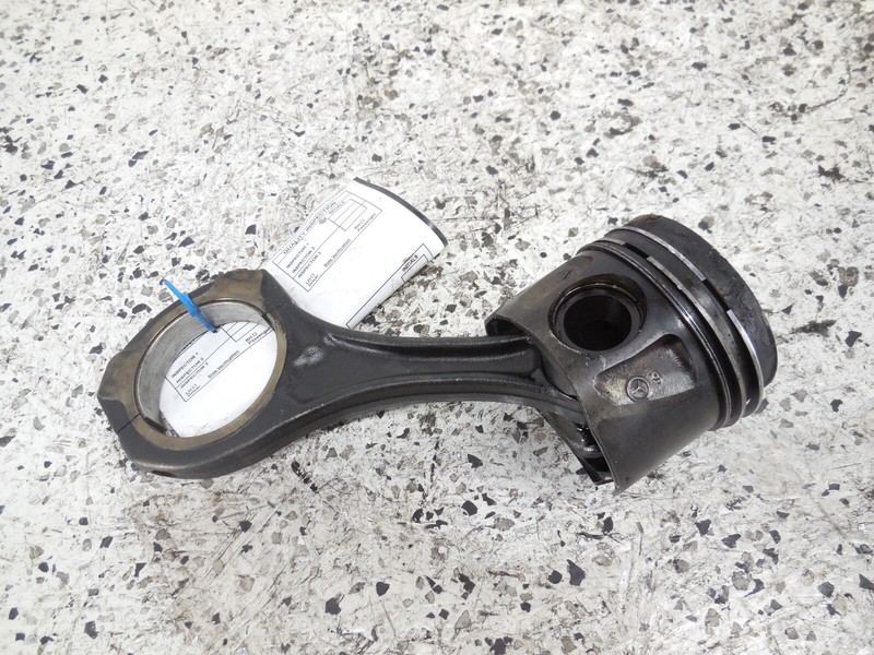 2019 2020 Mercedes-Benz Sprinter 2500 3.0L Piston & Connecting Rod Left LH OEM
