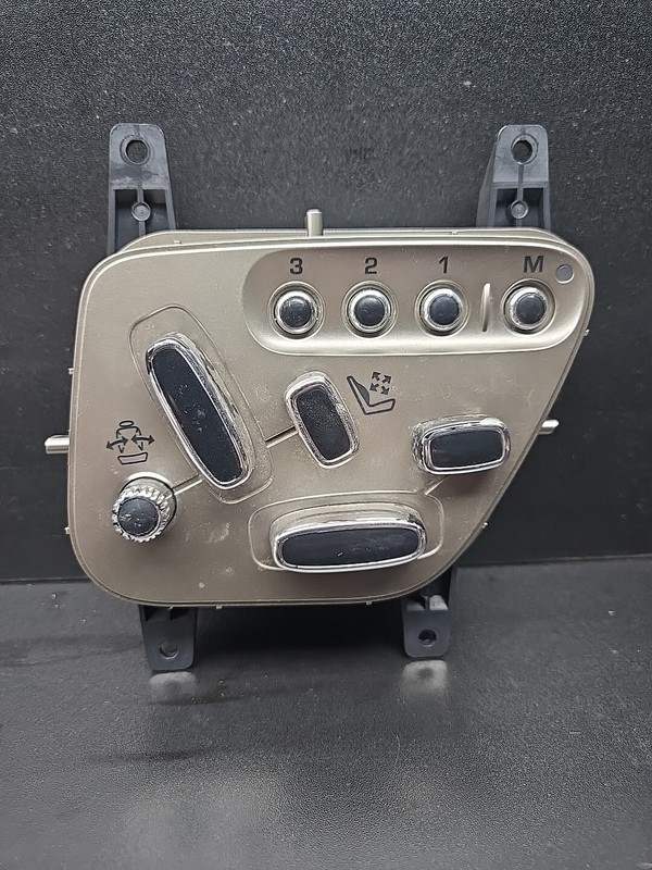 π10-15 Jaguar XK XKR Front Left Seat Memory Control Switches 8W8314E693BA OEMπ