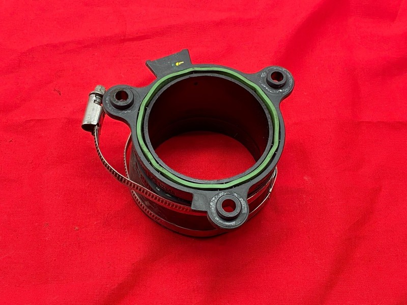 18-25 BMW F90 F92 F95 M5 M8 X5M X6M X7M Engine Intercooler Boot Pipe Hose OEM✅