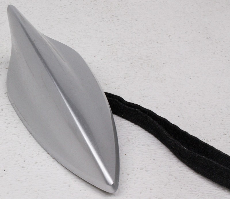 84722820 OEM Roof Mounted Shark Fin Antenna for Cadillac XT5, XT6 Radiant Silver