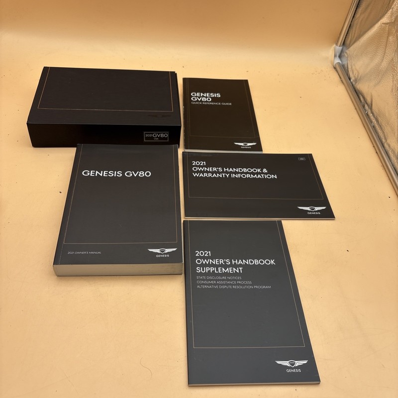 2021 GENESIS GV80 Owners Manual Quick Reference Guide With Case