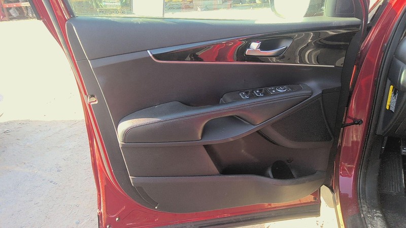 Front Door Trim Panel KIA SORENTO Left 17 18 19 20 16