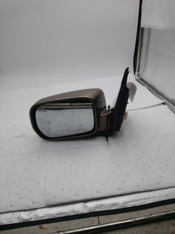Used Left Door Mirror fits: 2004 Honda Pilot Power non-heated painted Left Grade