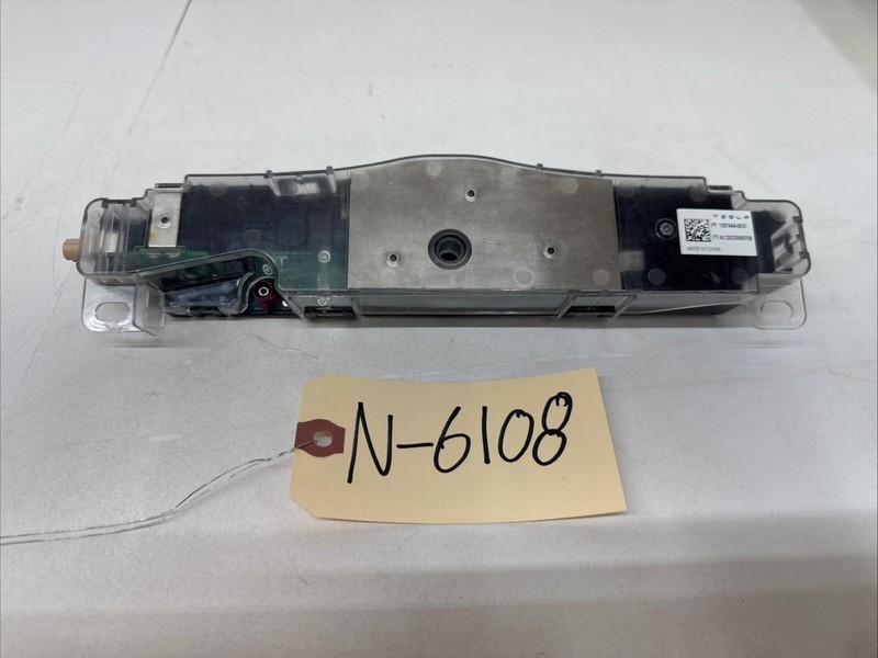 20-22 TESLA MODEL Y Performance Wifi Antenna 1507444-00-D 6108 B66
